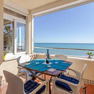 Fantastic Views , On The Beach Best Location In Apartamento Torremolinos